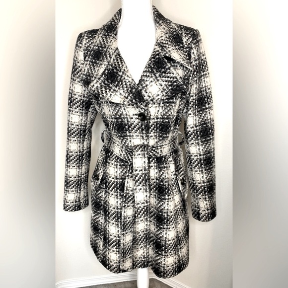 Dkny Jackets & Blazers - DKNY Women’s Wool Blend Plaid Belted Coat Size 6